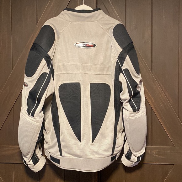 Nitro Racing XXL performance racing jacket. Cream and black - Picture 7 of 10
